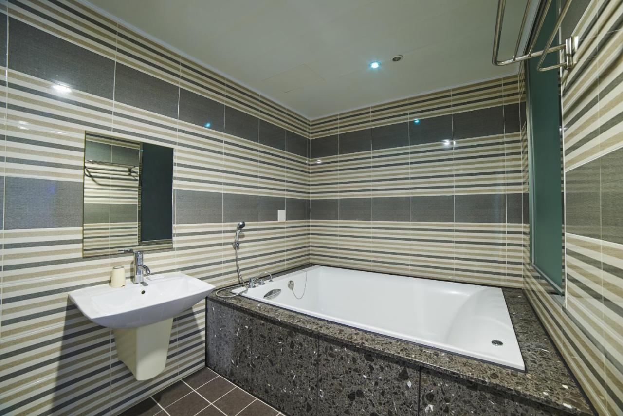 Busan Premium V Hotel Zewnętrze zdjęcie